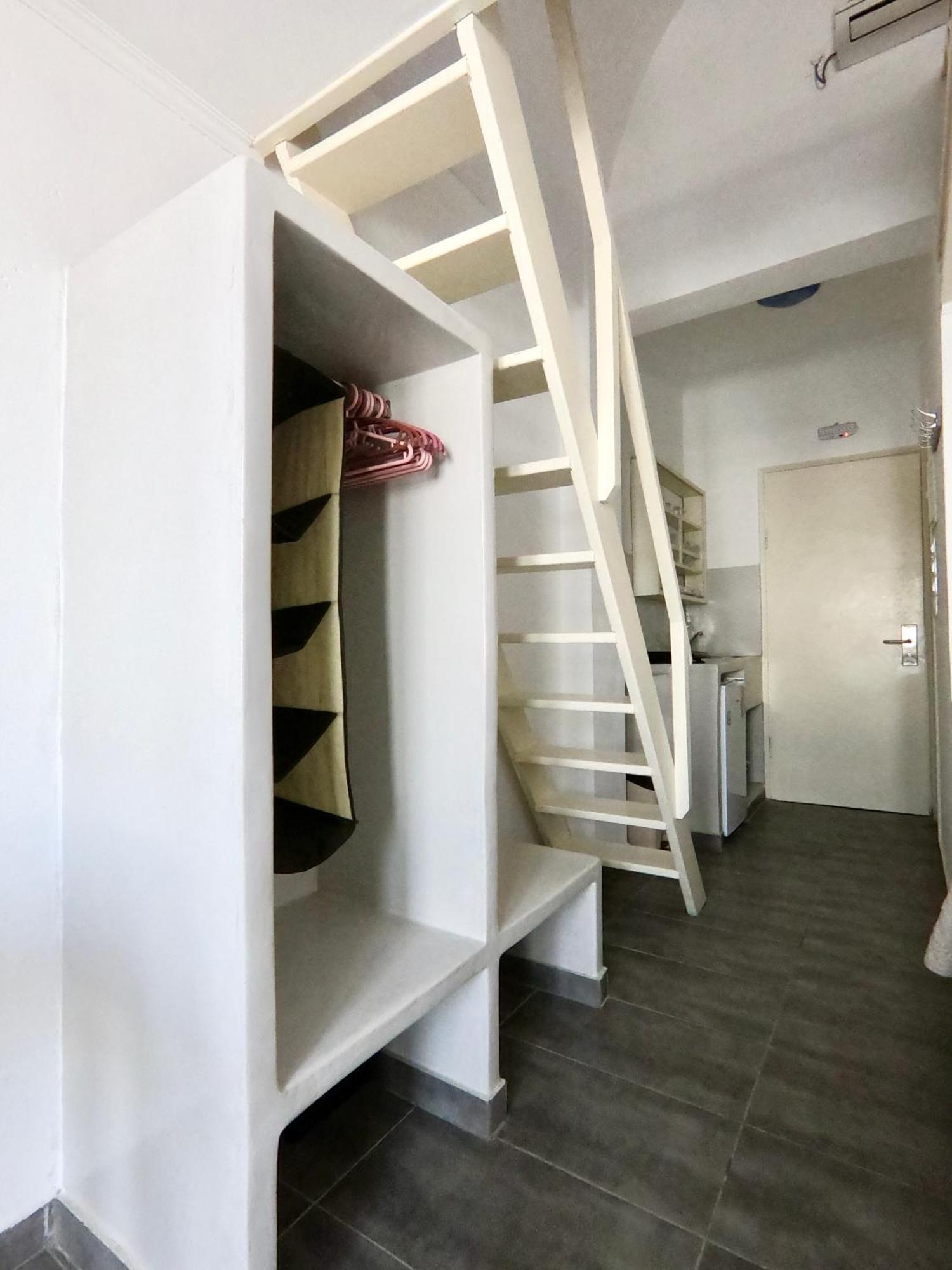 Anny Studios & Rooms Perissa Beach Экстерьер фото