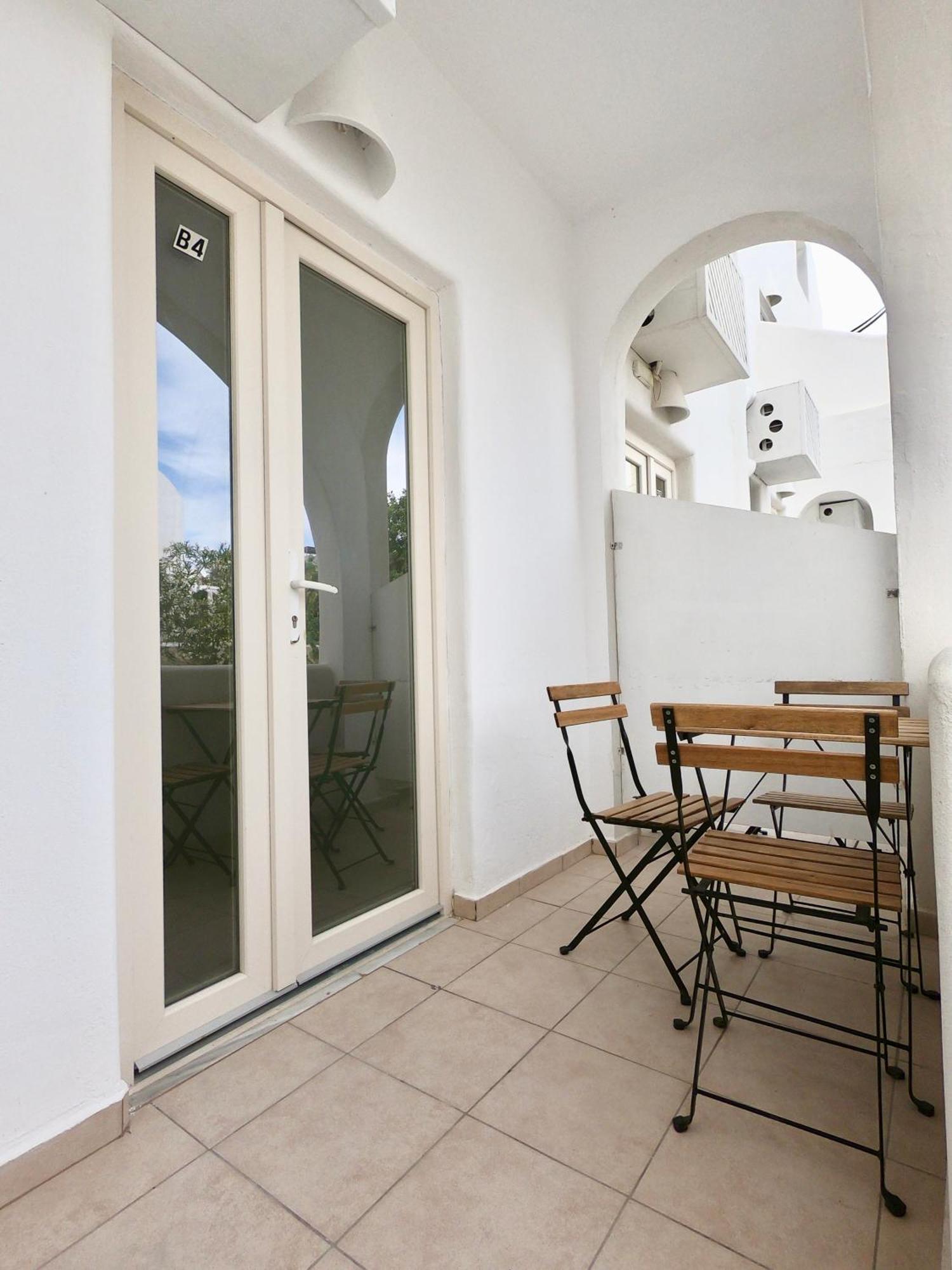 Anny Studios & Rooms Perissa Beach Экстерьер фото