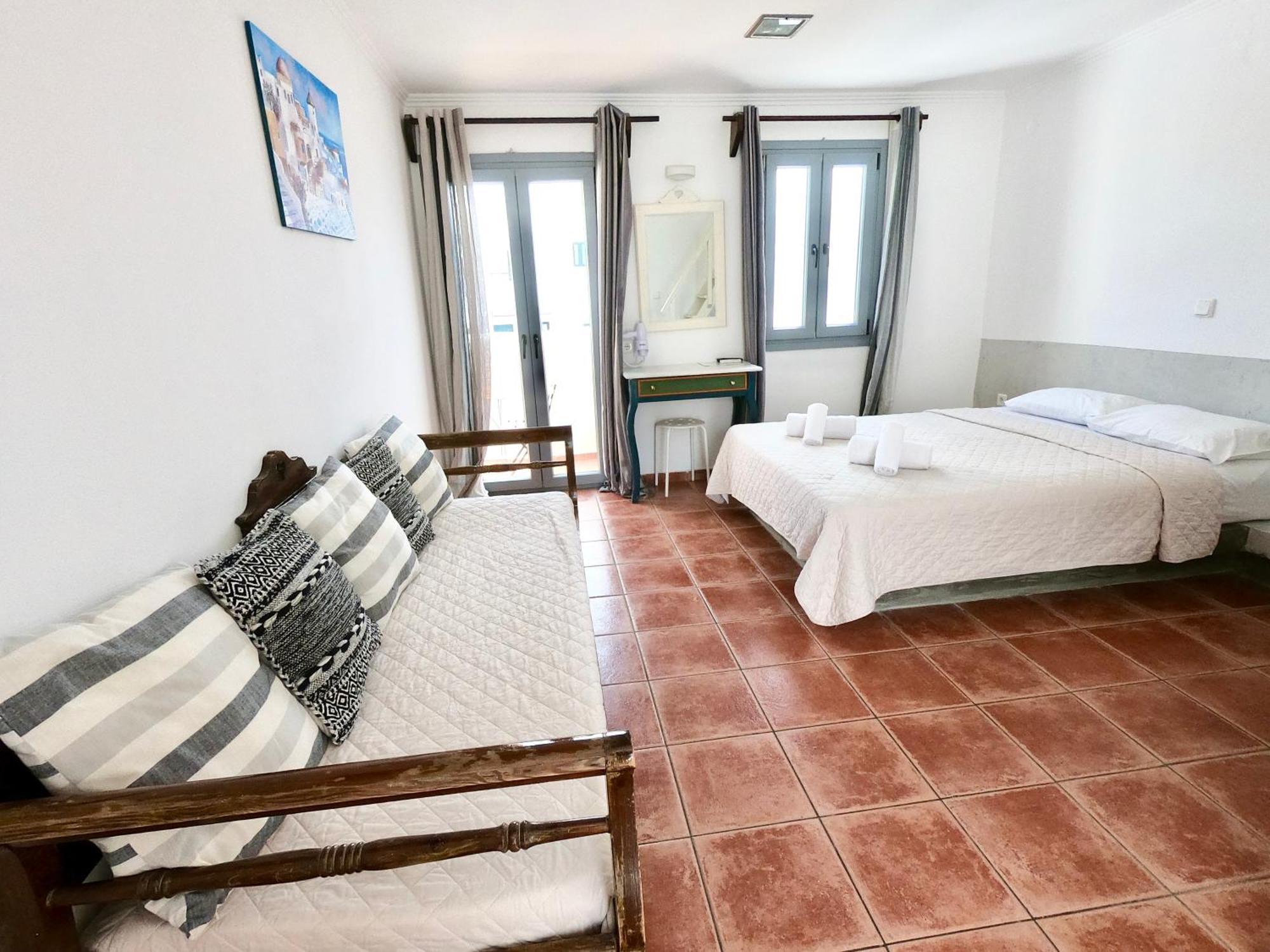 Anny Studios & Rooms Perissa Beach Экстерьер фото