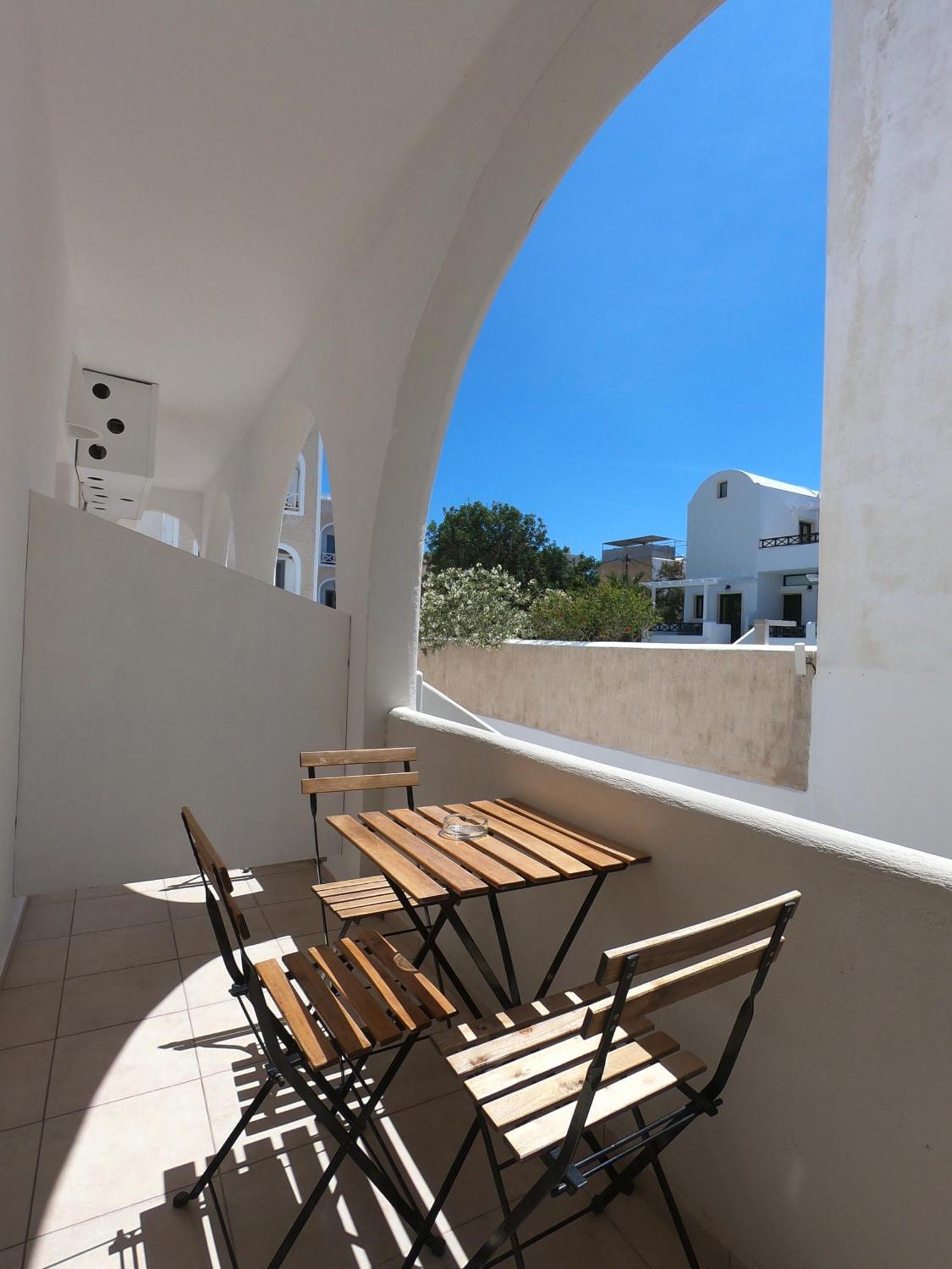 Anny Studios & Rooms Perissa Beach Экстерьер фото