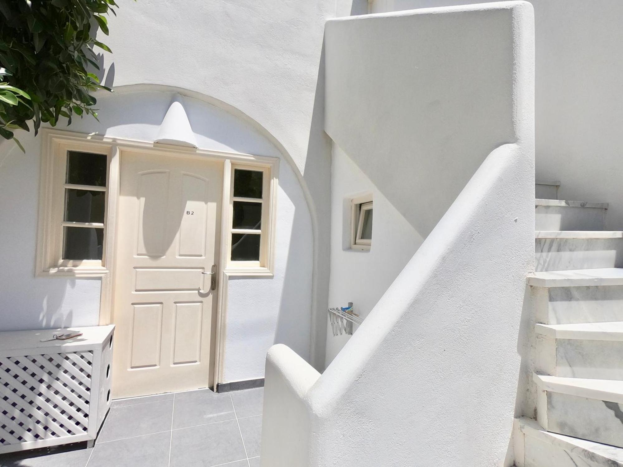Anny Studios & Rooms Perissa Beach Экстерьер фото