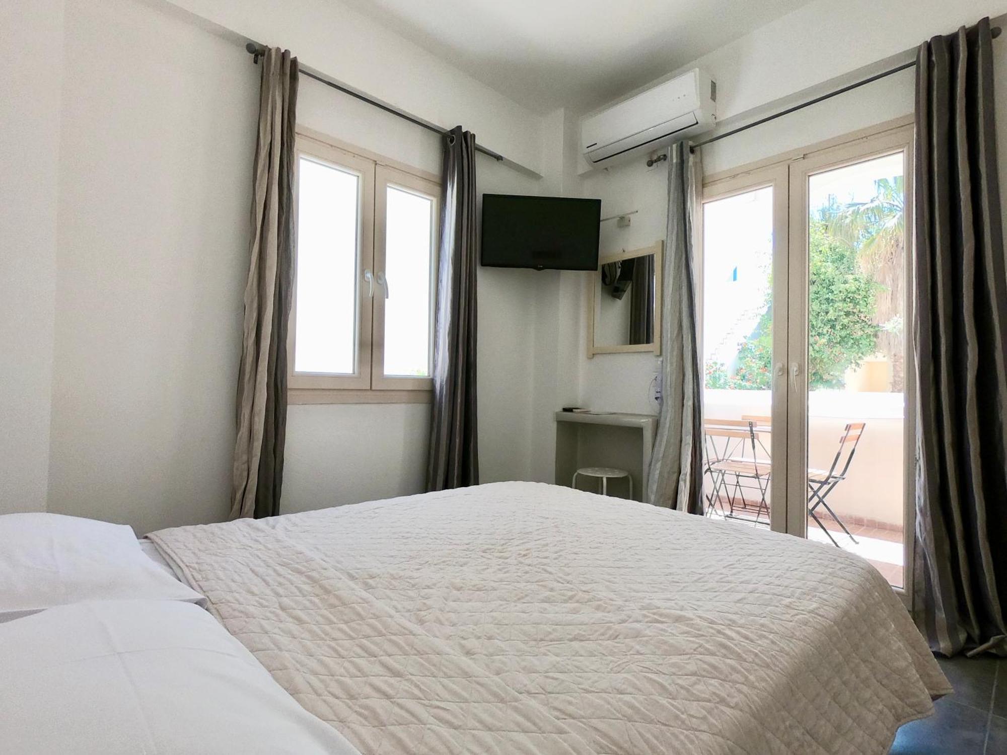 Anny Studios & Rooms Perissa Beach Экстерьер фото
