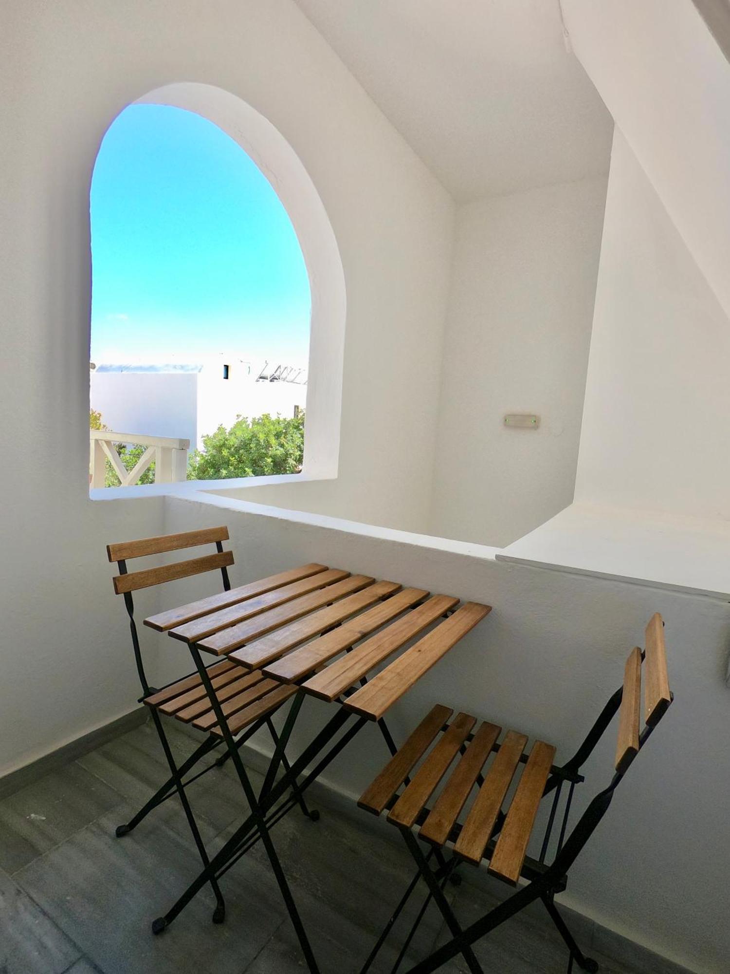 Anny Studios & Rooms Perissa Beach Экстерьер фото