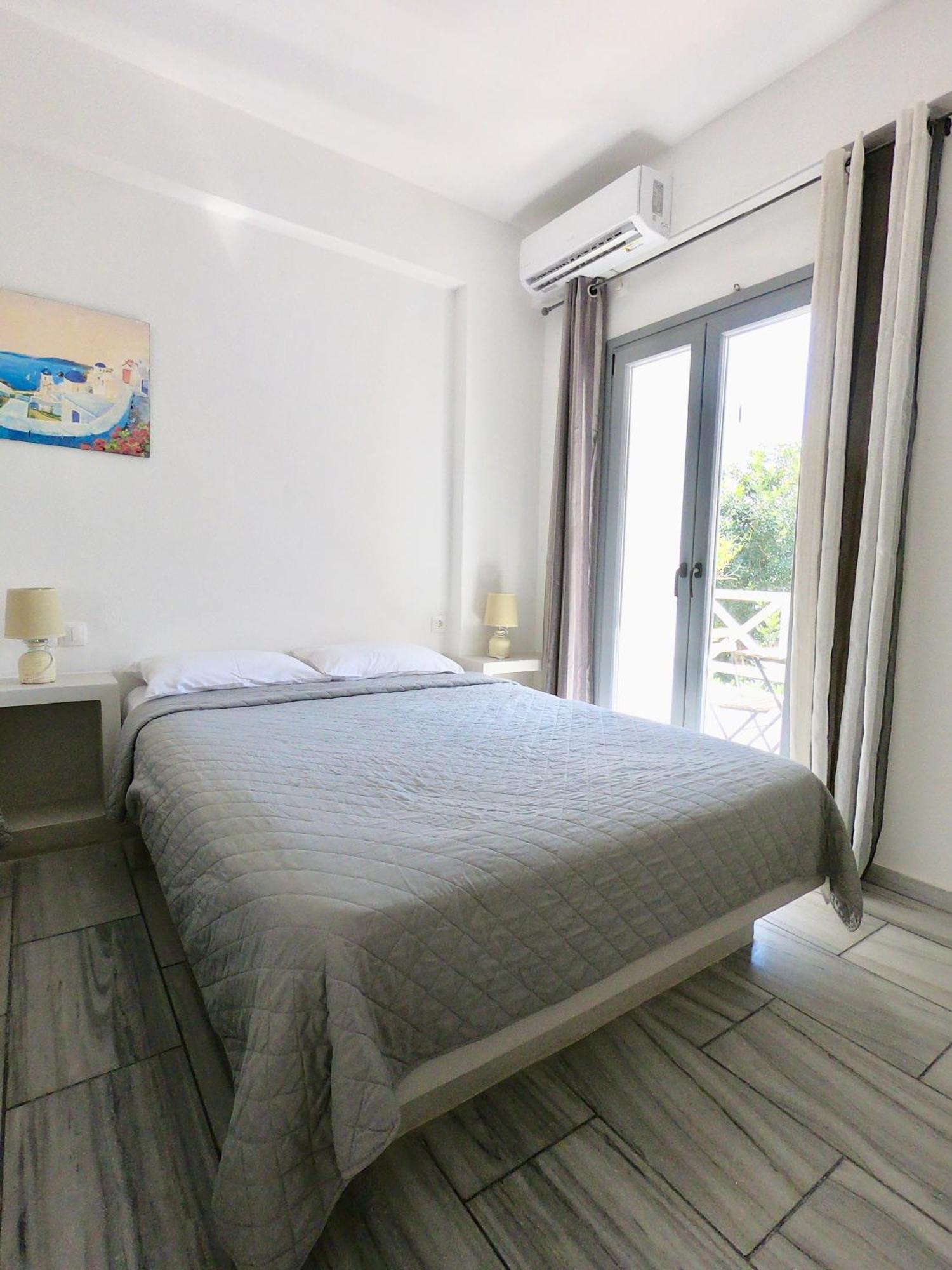 Anny Studios & Rooms Perissa Beach Экстерьер фото