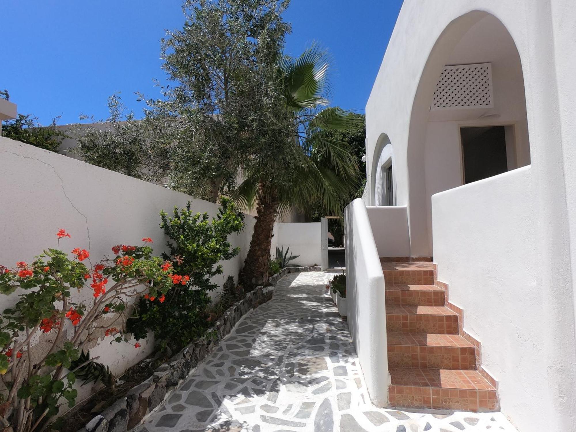 Anny Studios & Rooms Perissa Beach Экстерьер фото