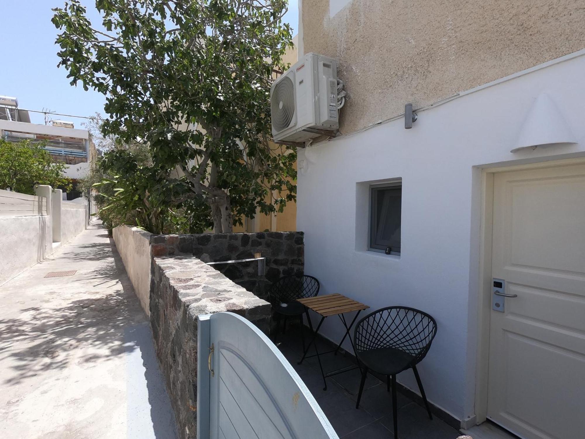 Anny Studios & Rooms Perissa Beach Экстерьер фото