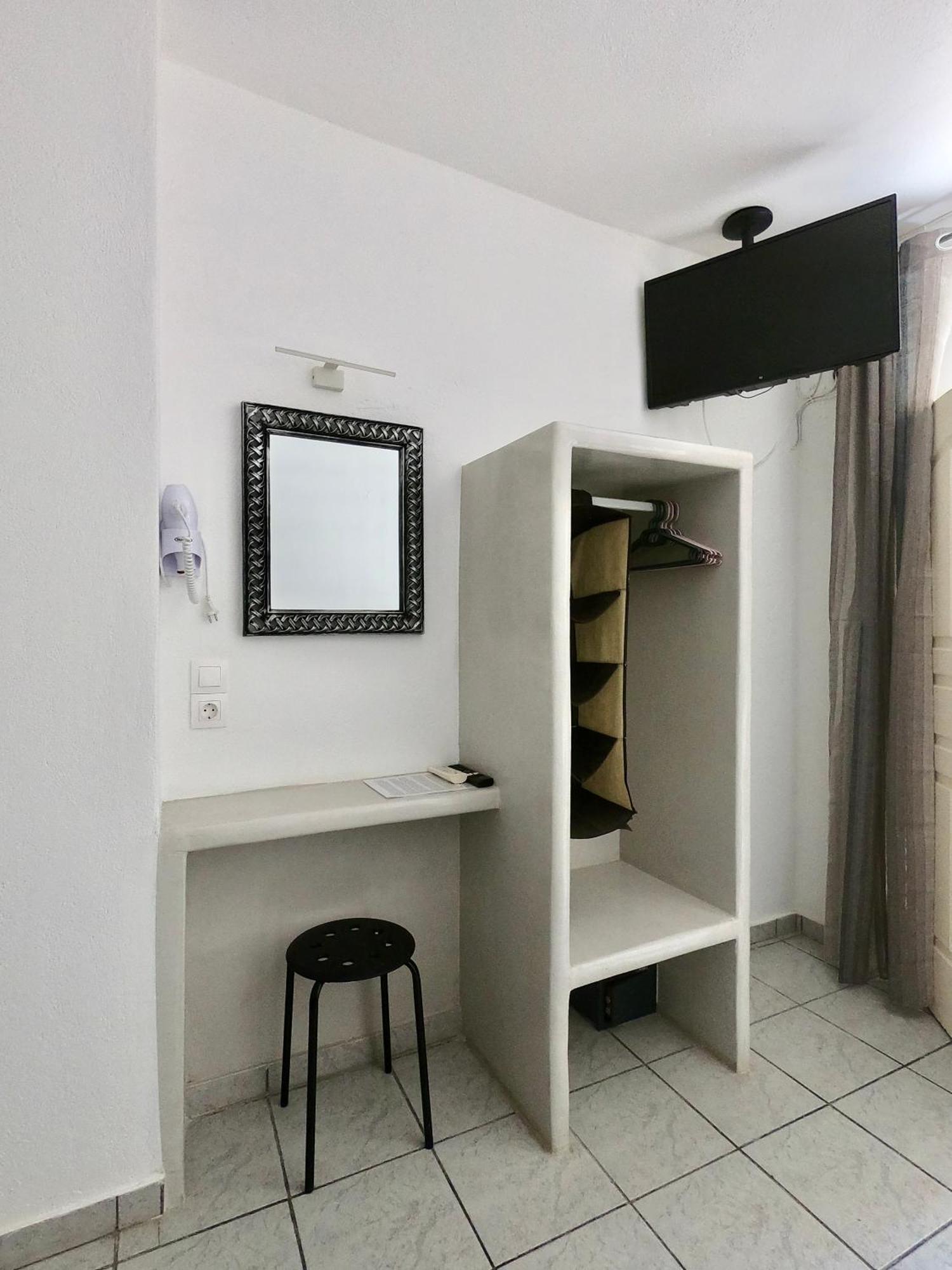 Anny Studios & Rooms Perissa Beach Экстерьер фото